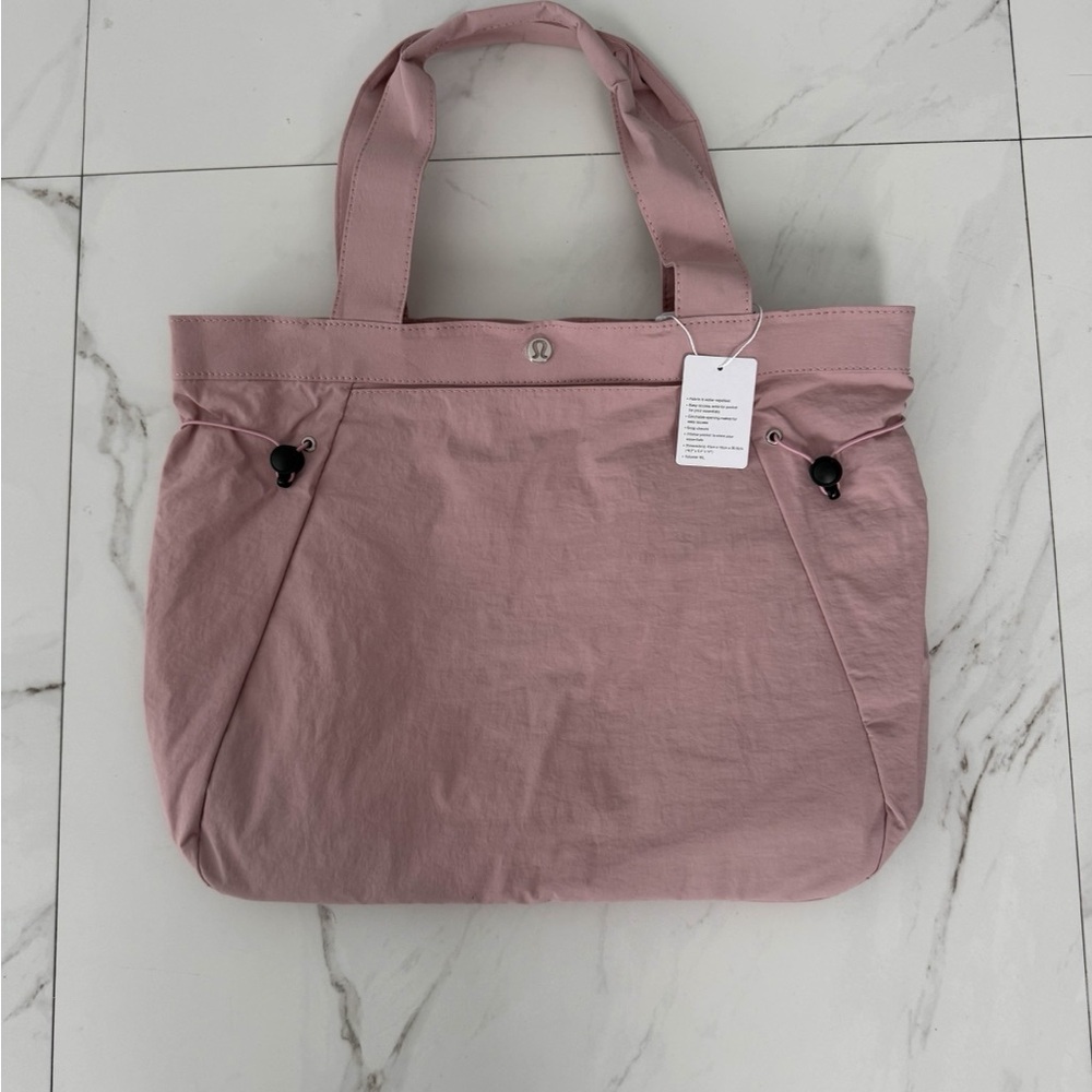 Lululemon Tote Bag 18L
